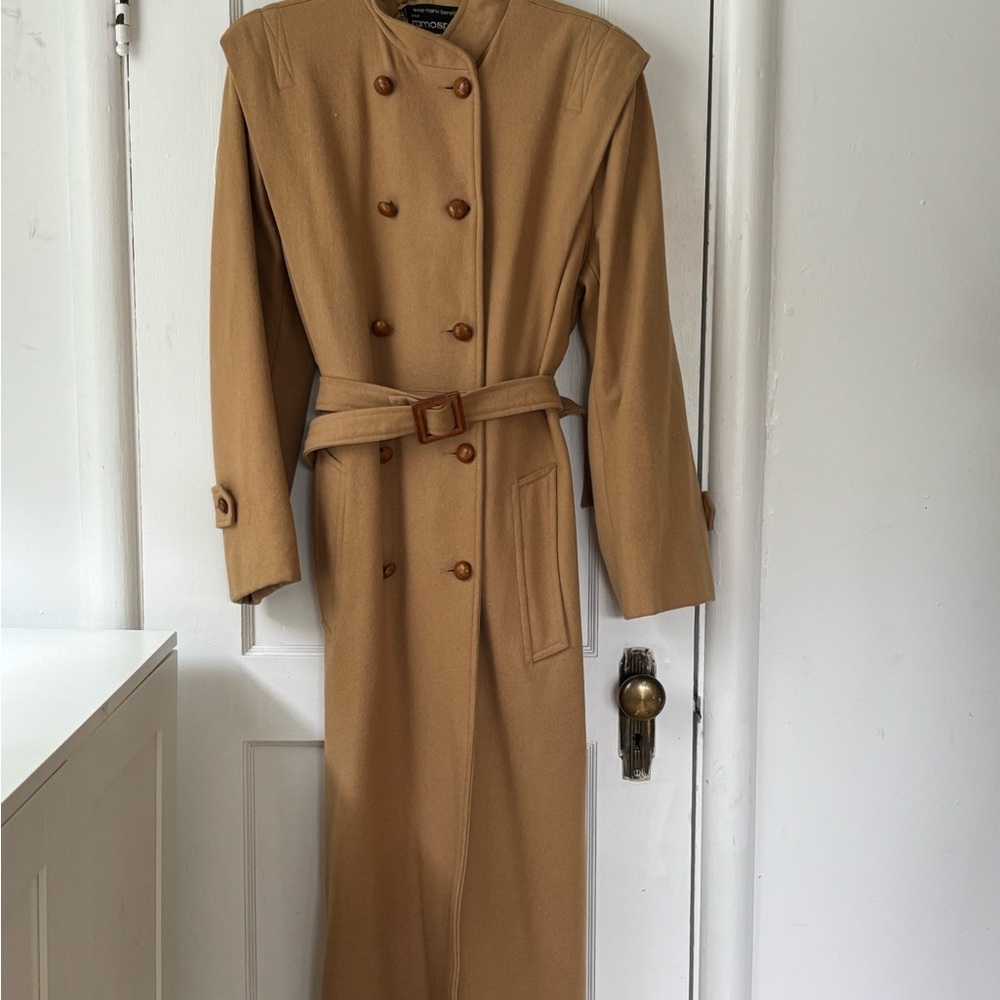 Vintage Luxury! Anne Marie Beretta for Romosport Tan belted Double-Breasted Coat - Picture 3 of 16